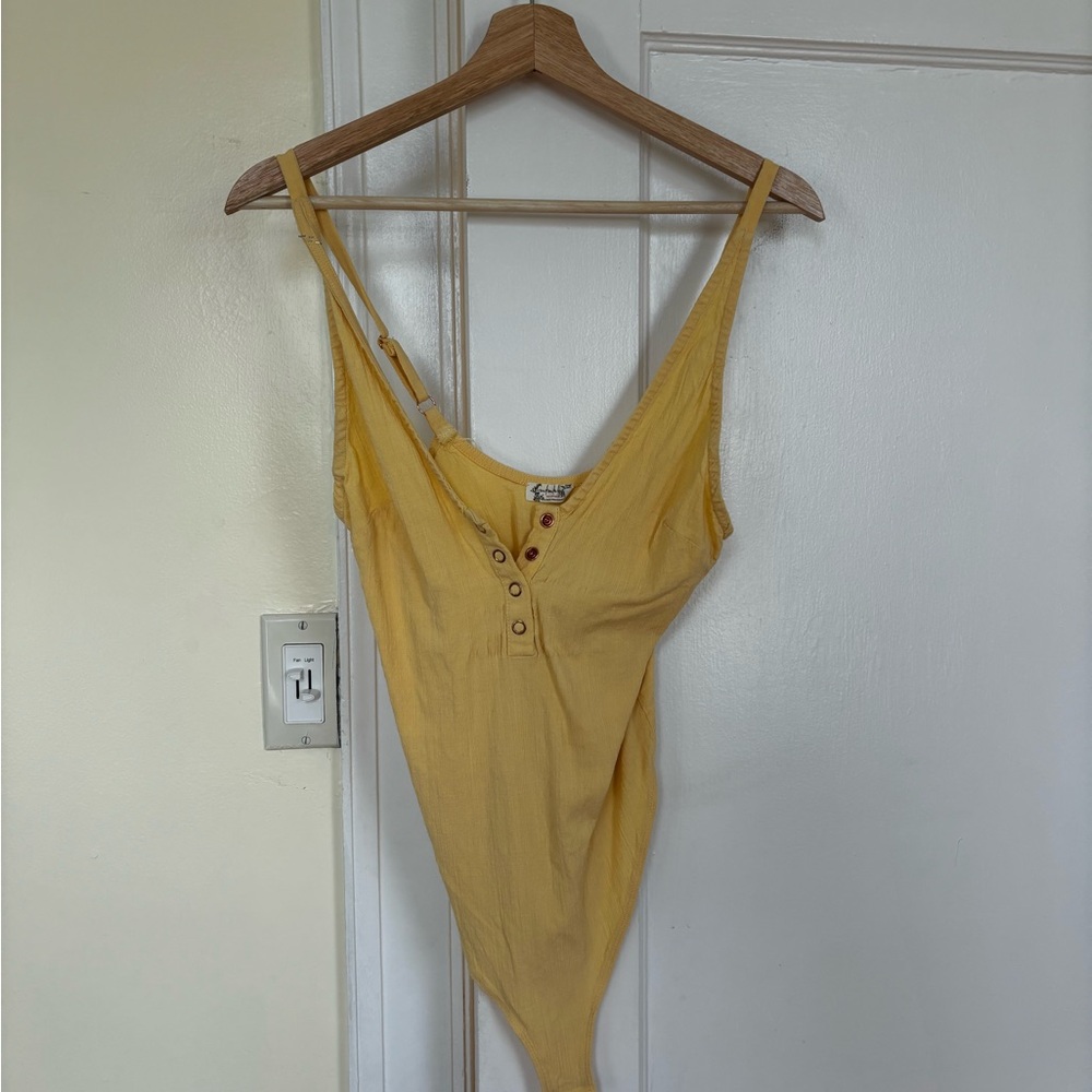 Yellow Sleeveless Button-Down Bodysuit Top